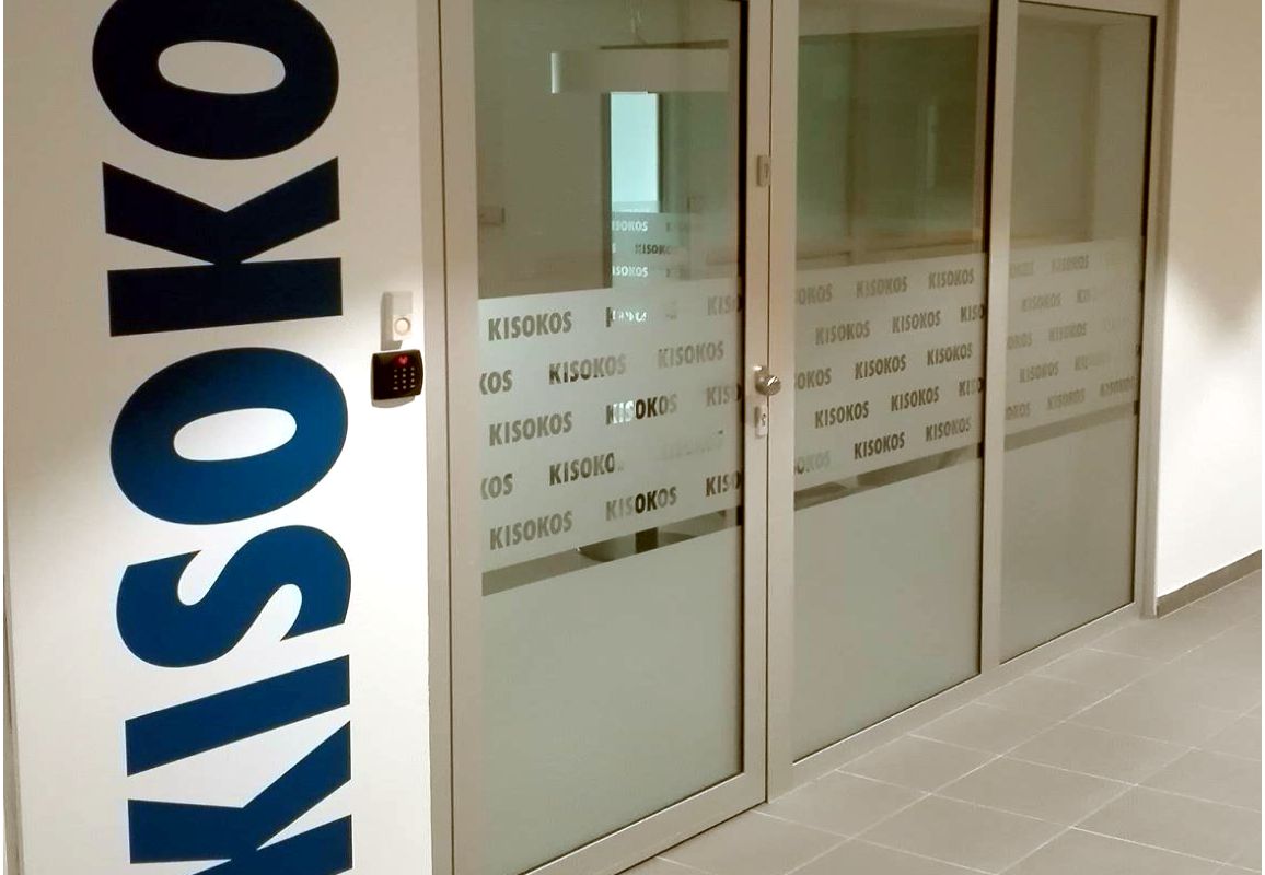 Vágott homokfúvott fólia